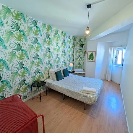 Hostel Travel & Live Marques *