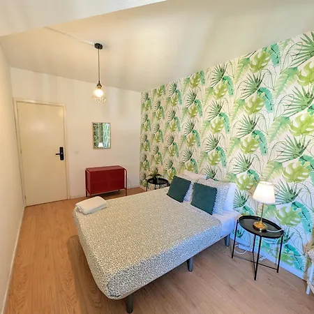 Hostel Travel & Live Marques Porto