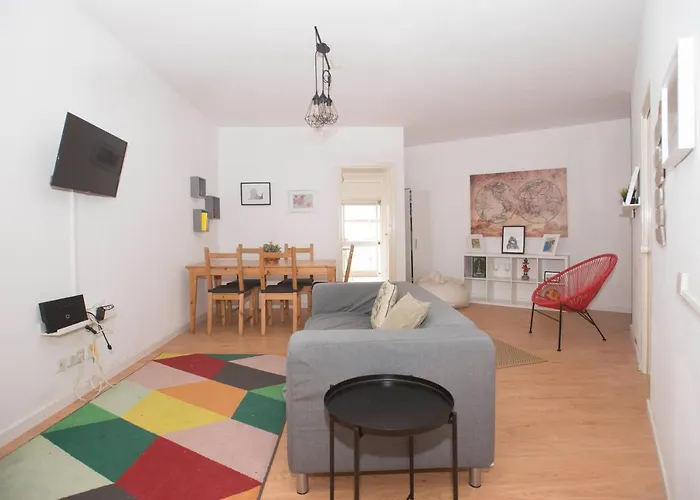 Travel & Live Marques