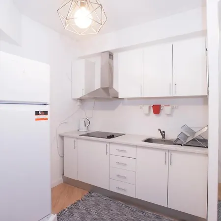 旅馆 Travel & Live Marques